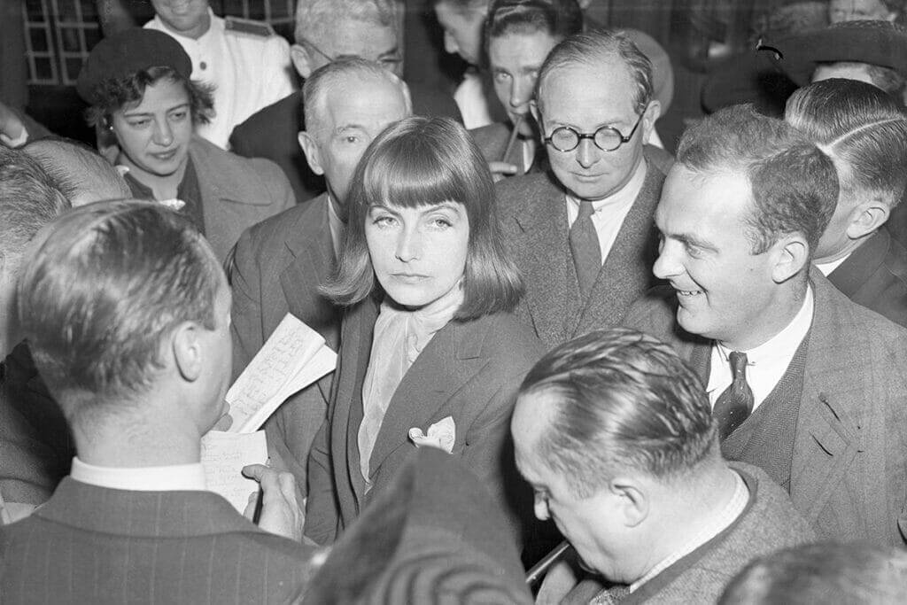 Amazing and Rare Photos of Greta Garbo